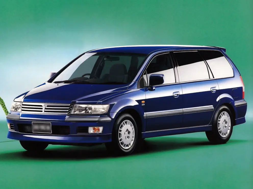 Mitsubishi Chariot Grandis (N84W, N86W, N94W, N96W) 1 поколение, минивэн (10.1997 - 06.2000)